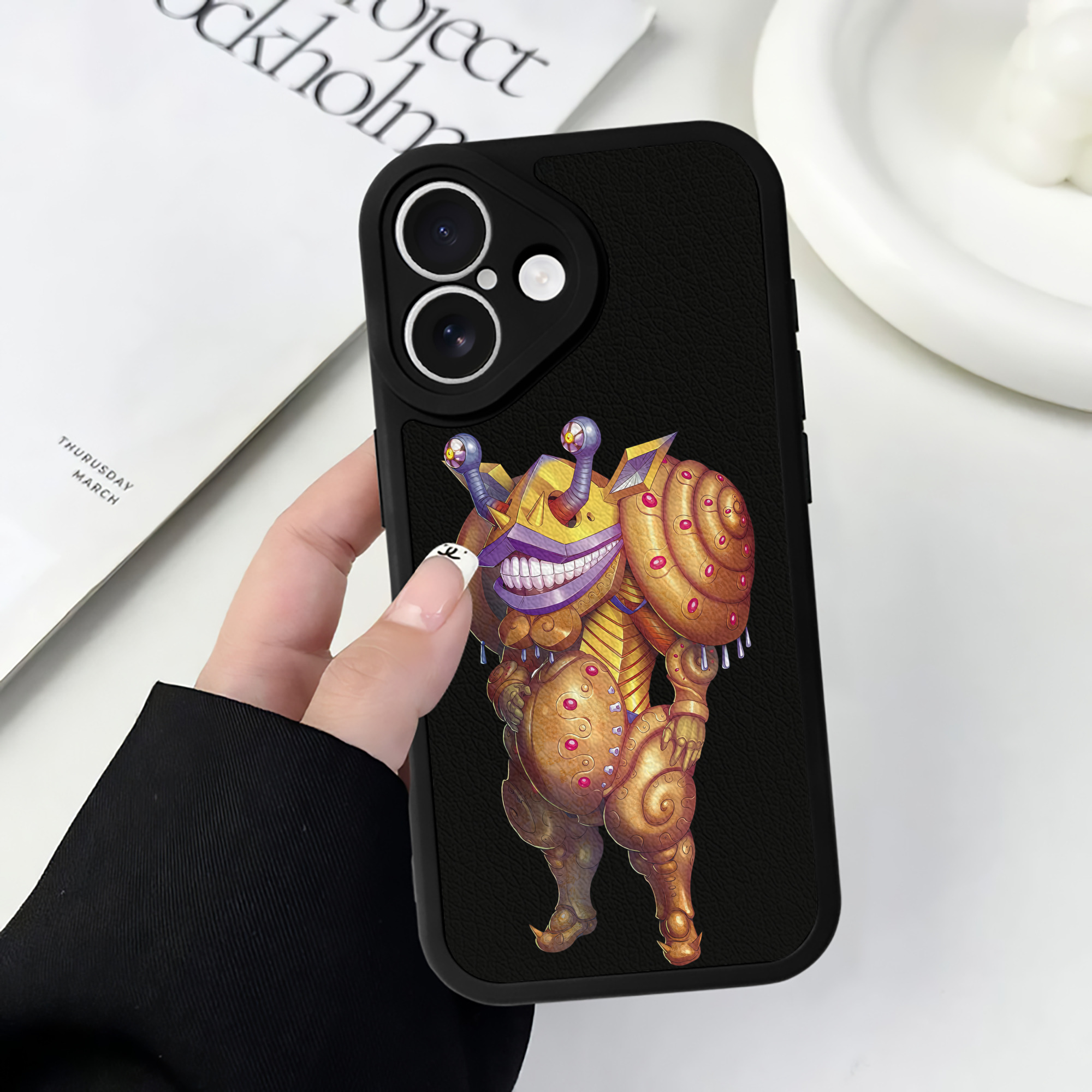 （画像用） ウルトラマン Ultraman 【iPhone 16シリーズ対応】シリコンスマホケース（レザー調） 材質：シリコン